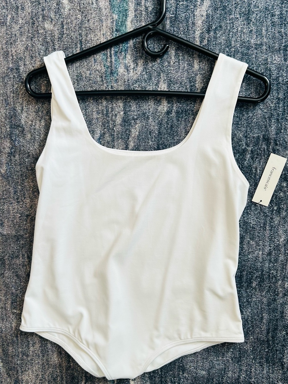 Francesca's Collections White Scoop Neck Bodysuit Tank XL
